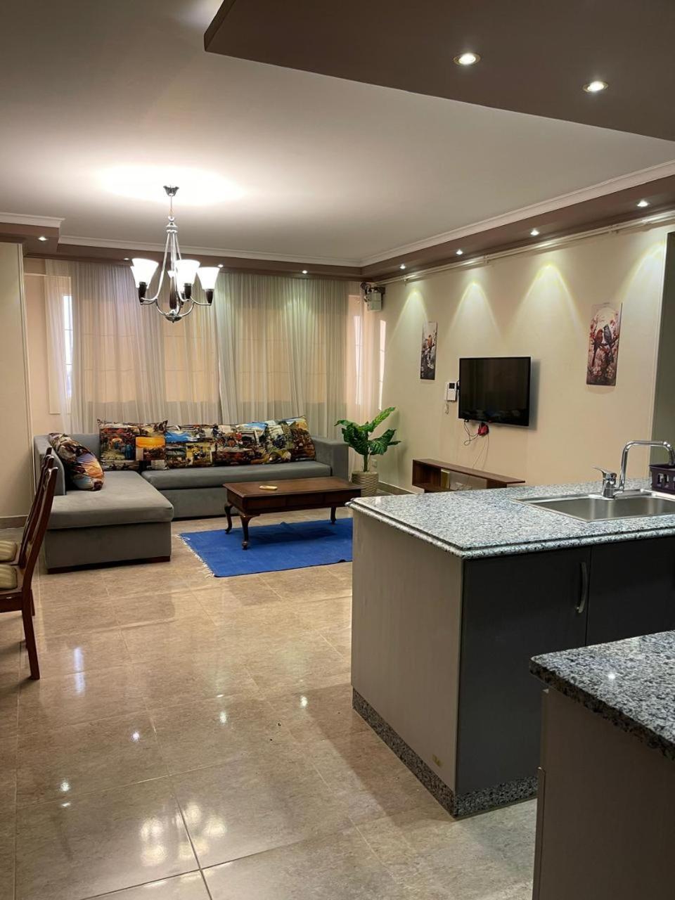 Apartment 3br With Privet Garden Pool With Excellent Location Near Waterway *
